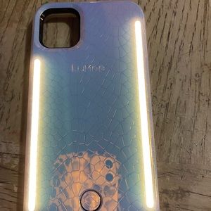 Lumee case